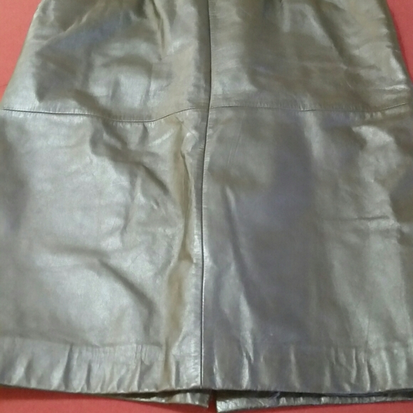 Leather skirt - Picture 14 of 16